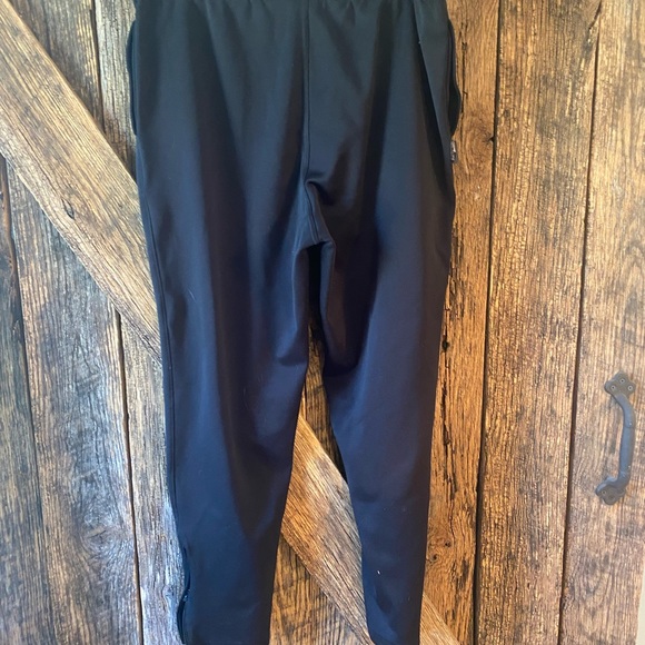 Joggers - Picture 2 of 3